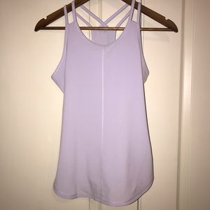 🌴3/$20 All in Motion Active Top Light Purple